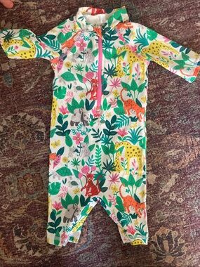 Baby Boden Jungle Animal Rash One-Piece - White, Green, Yellow, Pink